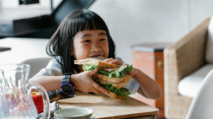 Anak Small Eater? Ini Caranya agar Tetap Dapat Gizi Seimbang